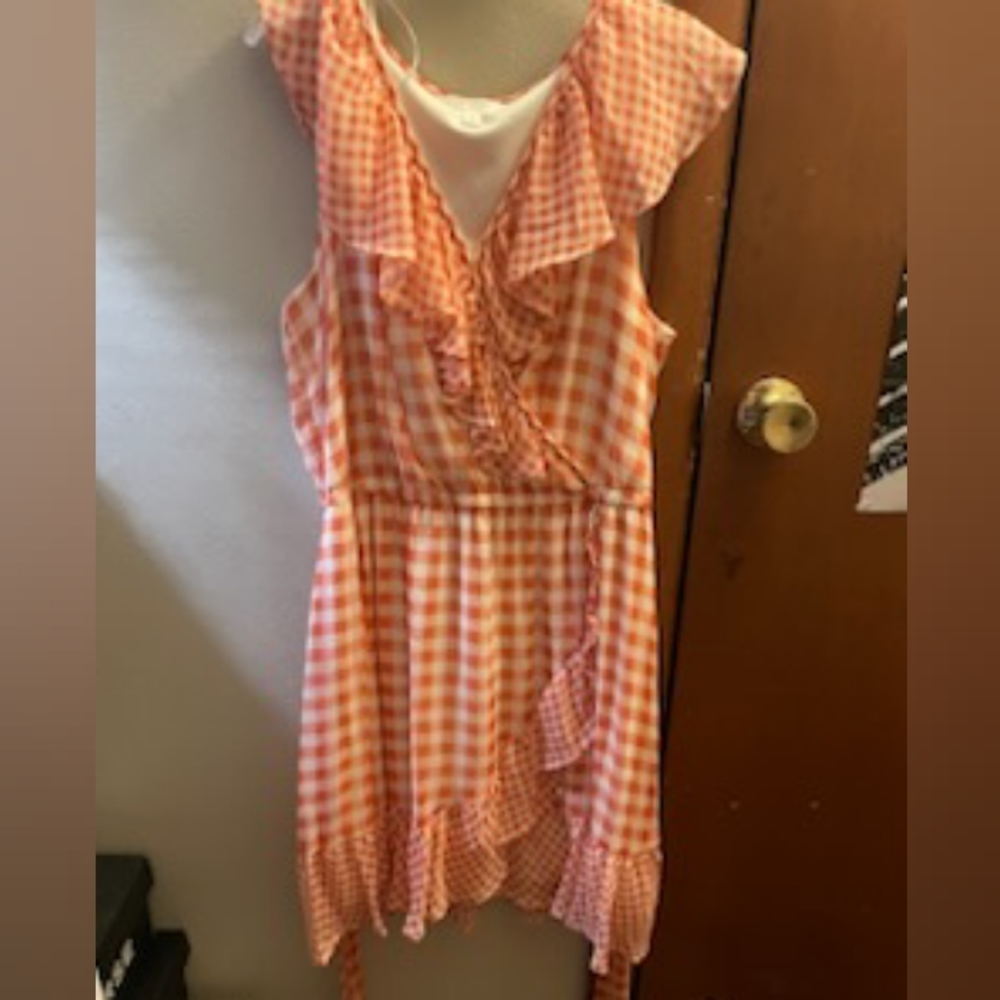 Sleeveless midi dress